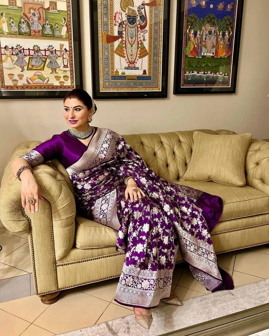 Delectable Purple Soft Banarasi Silk Saree With Gratifying Blouse Piece