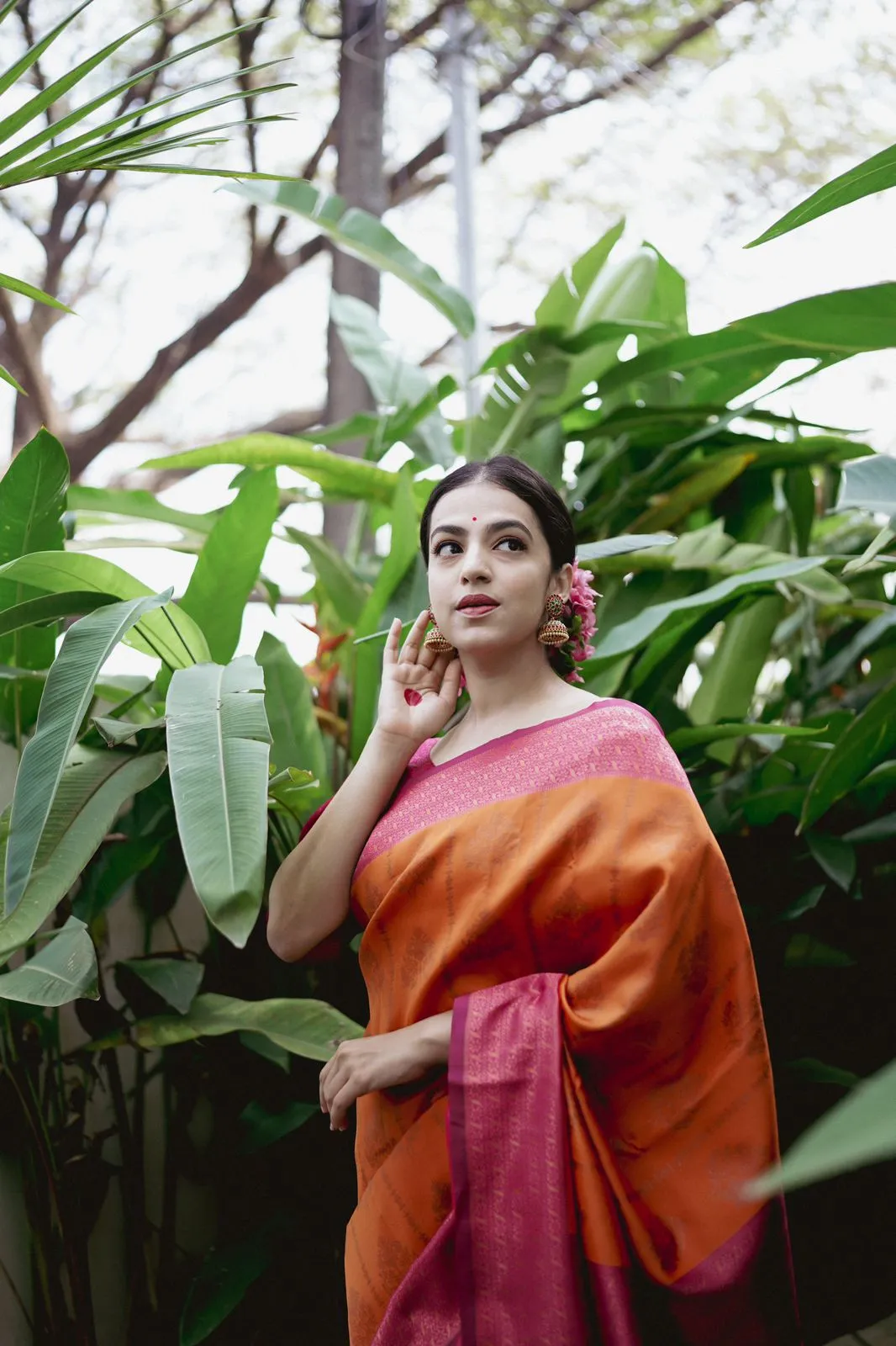 Divine Orange Soft Banarasi Silk Saree With Stunner Blouse Piece