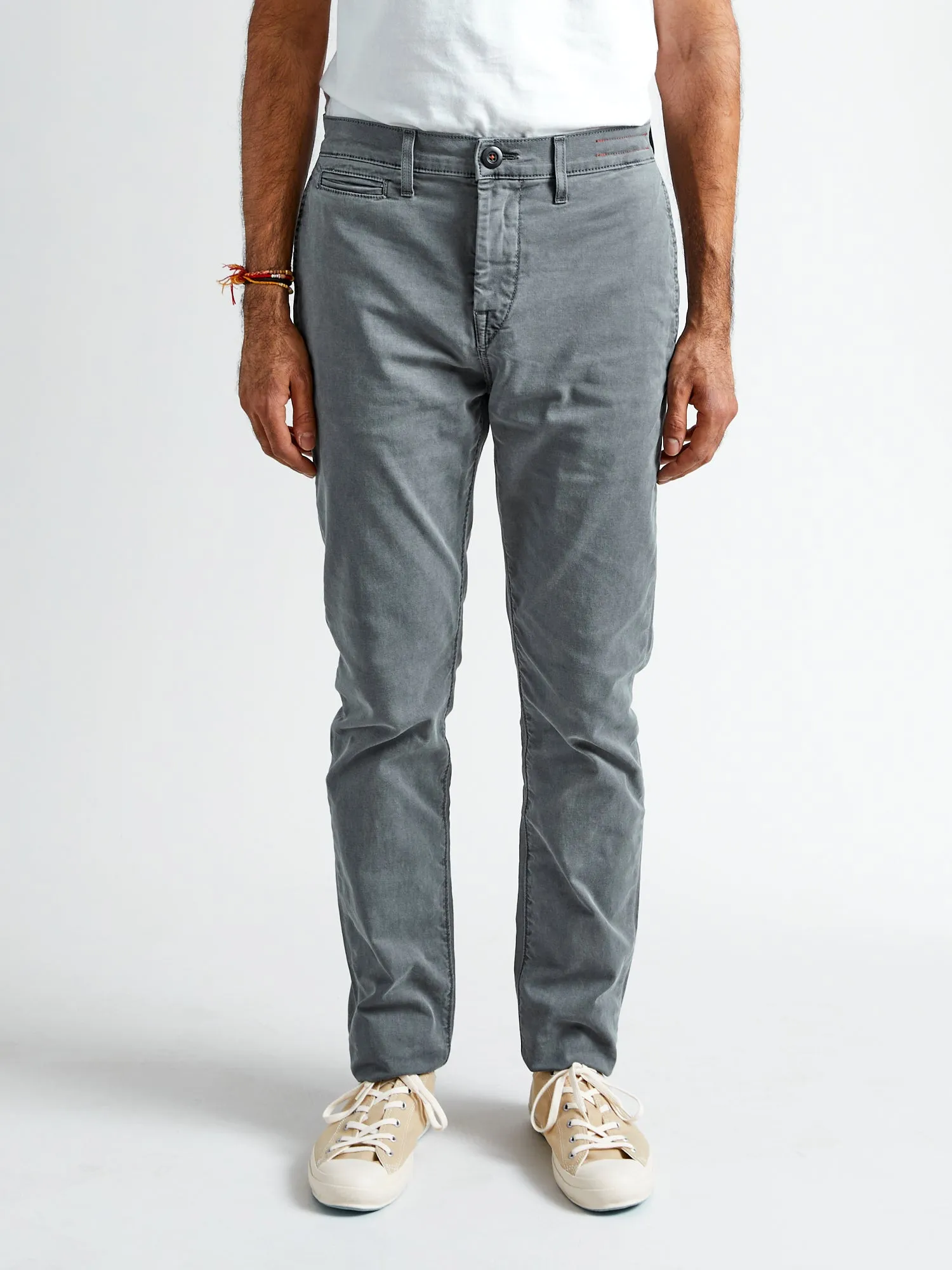 Everyday Chino in Steel Grey