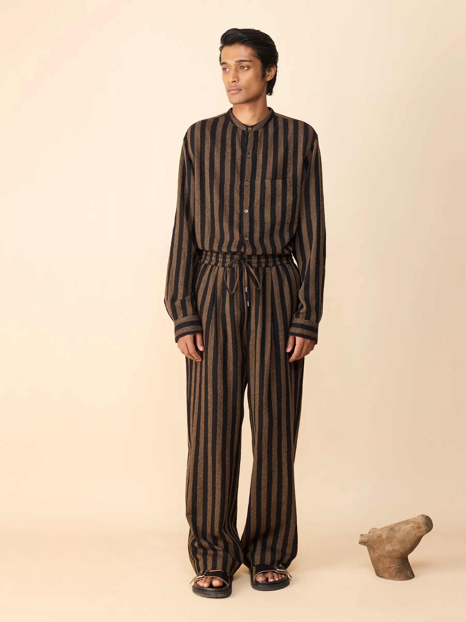 IT.024.15.131 STRIPE DRAWSTRING PANTS