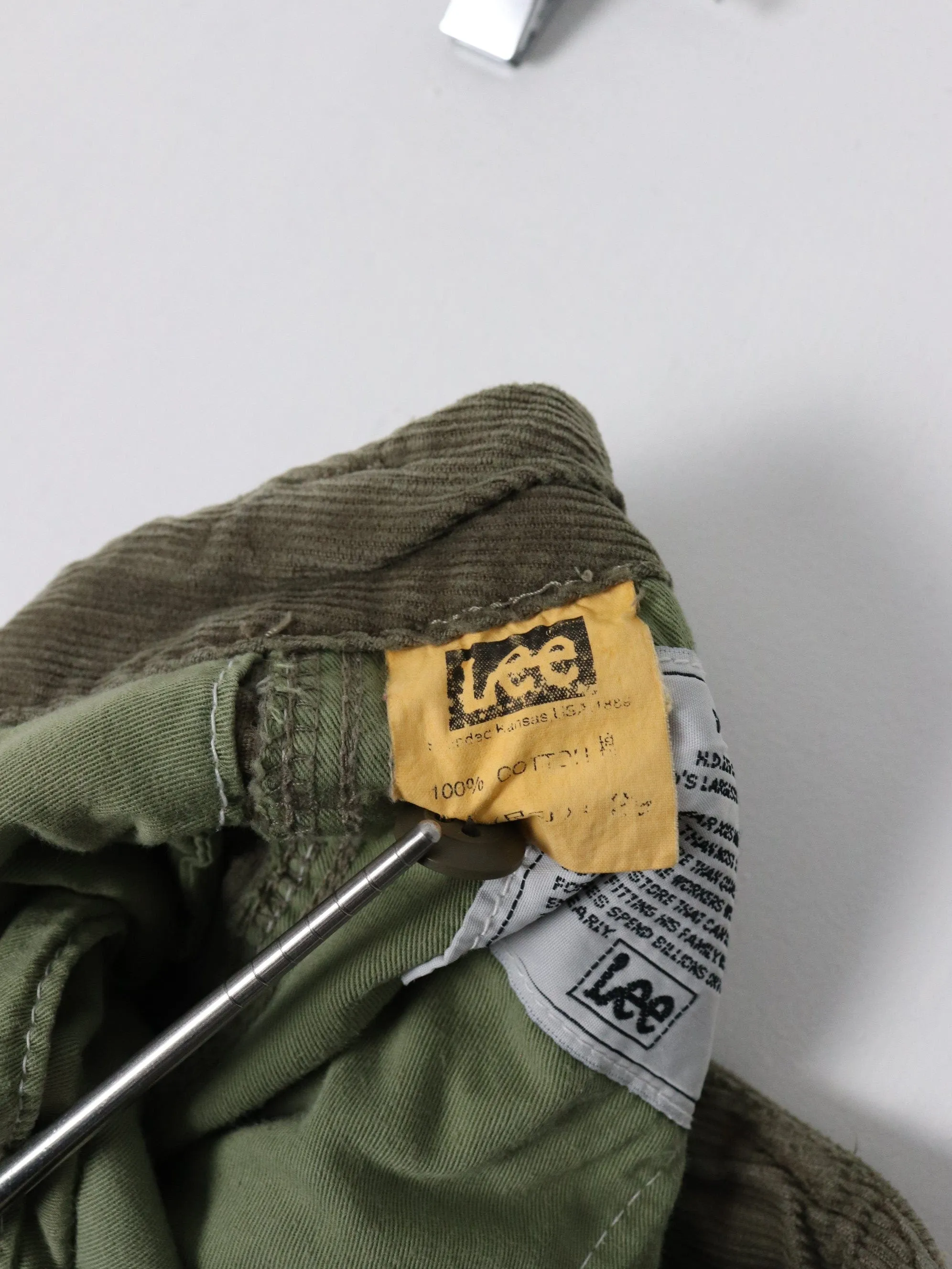 Lee Pants Womens 26 x 31 Green Corduroy Cargo