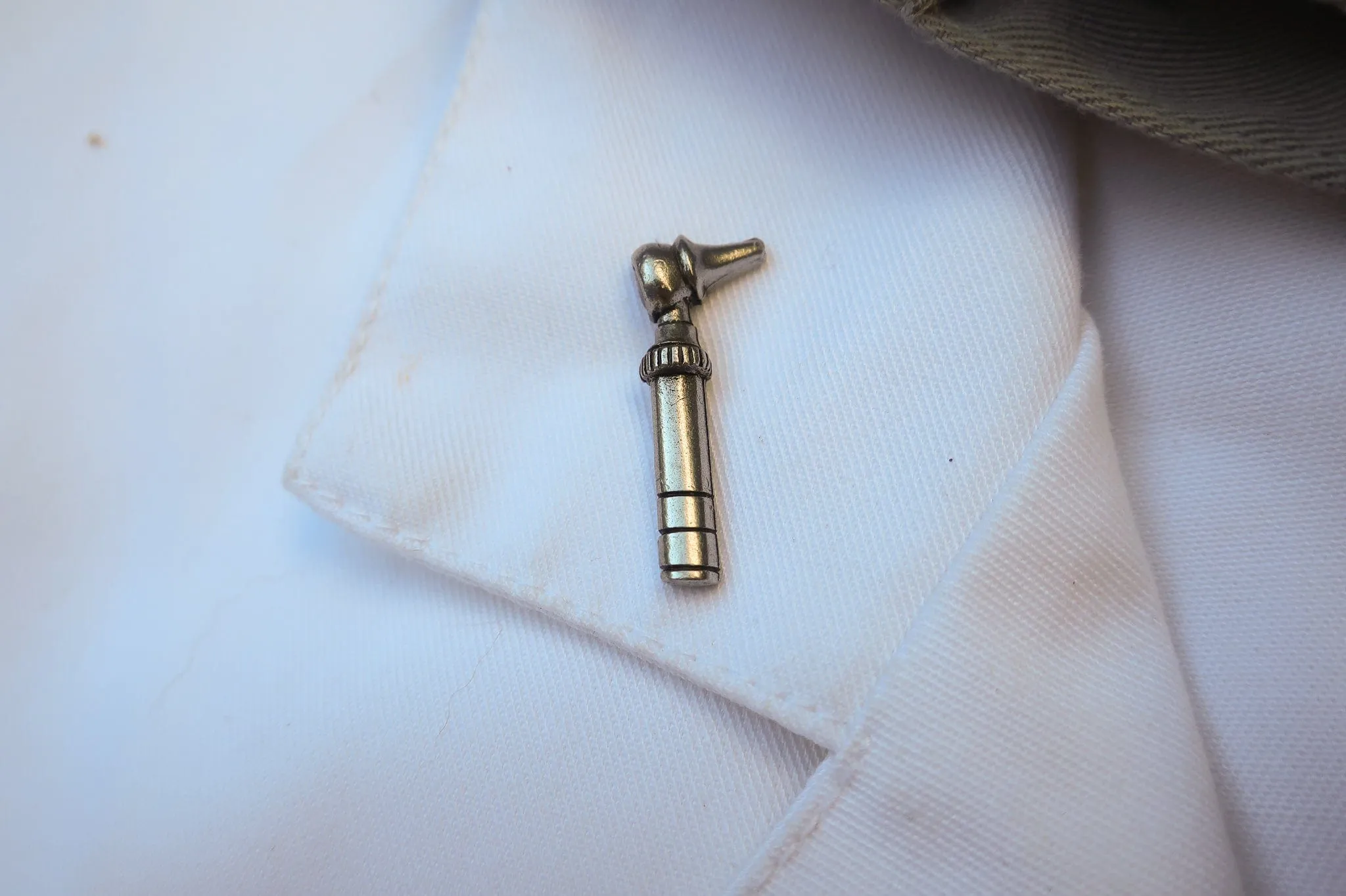 Otoscope Lapel Pin