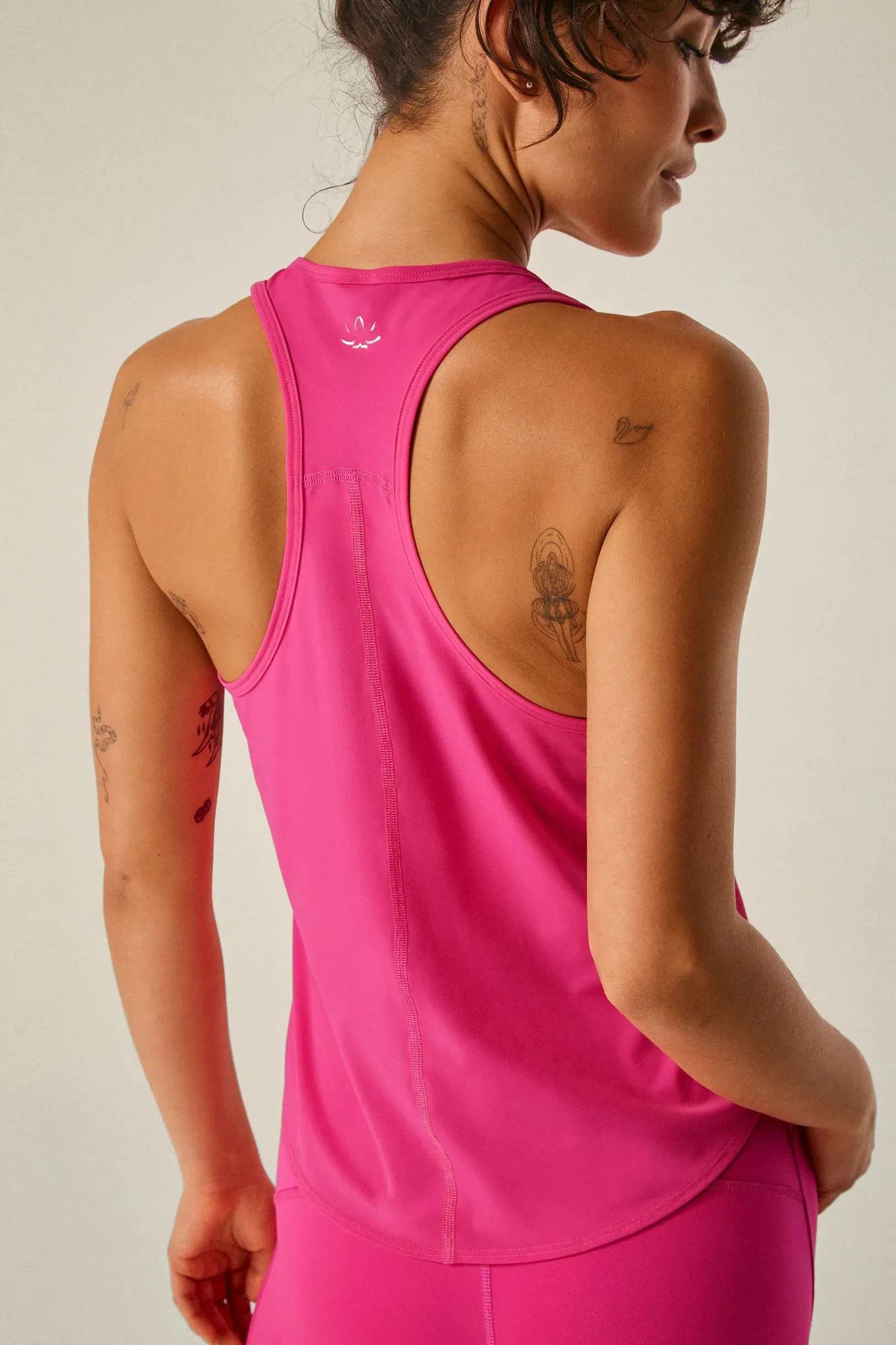 PowerBeyond Lite Resilient Tank - Pink Energy